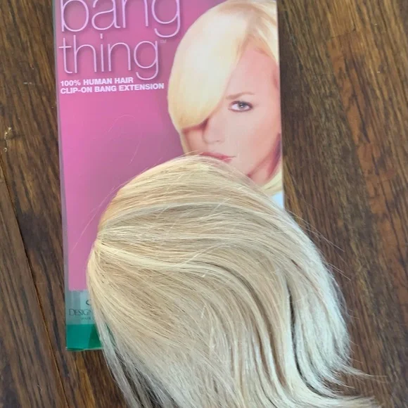 Design Lengths Clip-On Bang Extension - Picture 3 of 4
